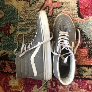 Grey women’s sk8 hi’s size 9.5